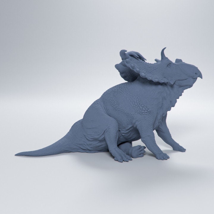 Kosmoceratops sitting - Dino and Dog Miniatures
