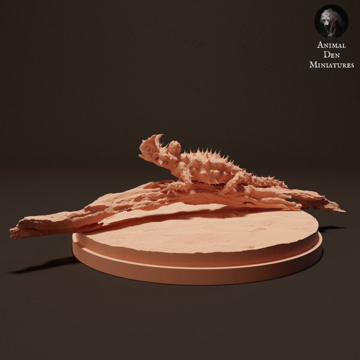Thorny Devil on a branch - UNPAINTED - Animal Den Miniatures