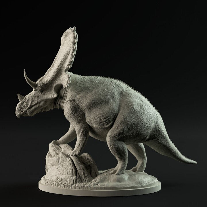 Mercuriceratops looking - Dino and Dog Miniatures