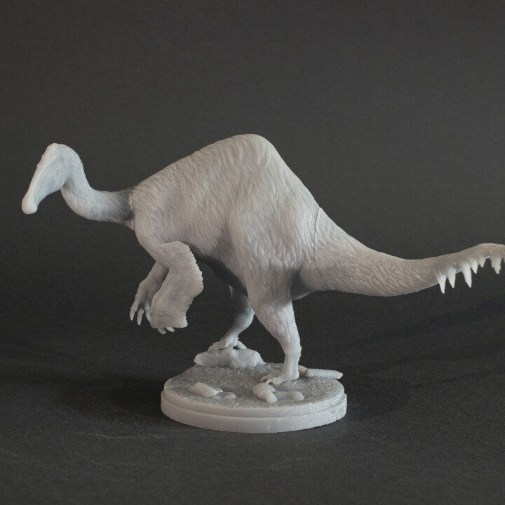Deinocheirus- UNPAINTED - Dino and Dog Miniatures