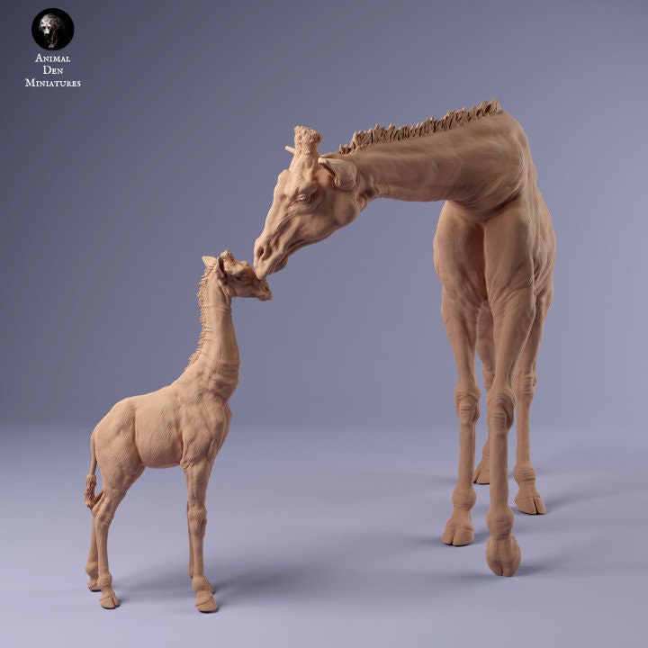 Rothschild's Giraffe Female and Calf - UNPAINTED - Animal Den Miniatures