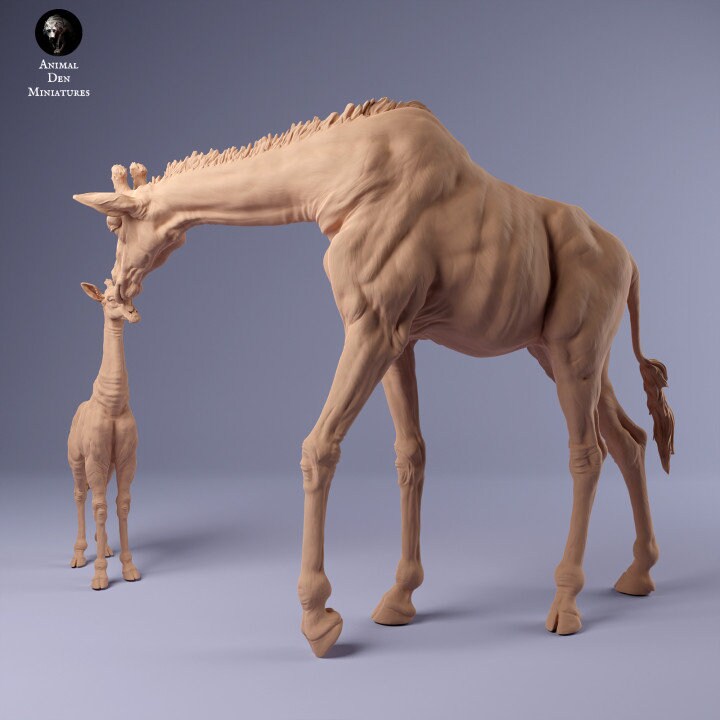 Rothschild's Giraffe Female and Calf - UNPAINTED - Animal Den Miniatures