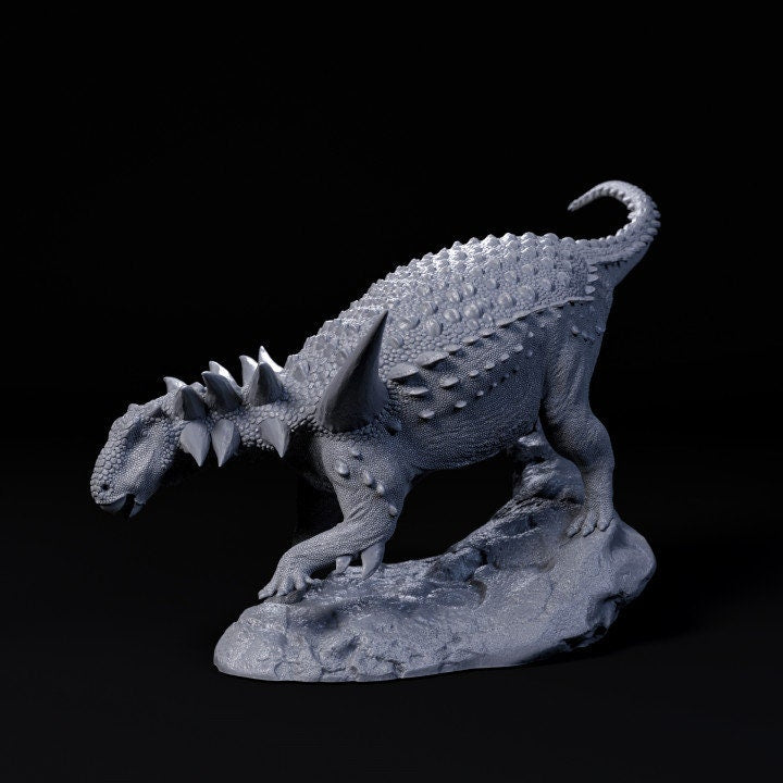 Sauropelta going down - UNPAINTED - Dino and Dog Miniatures