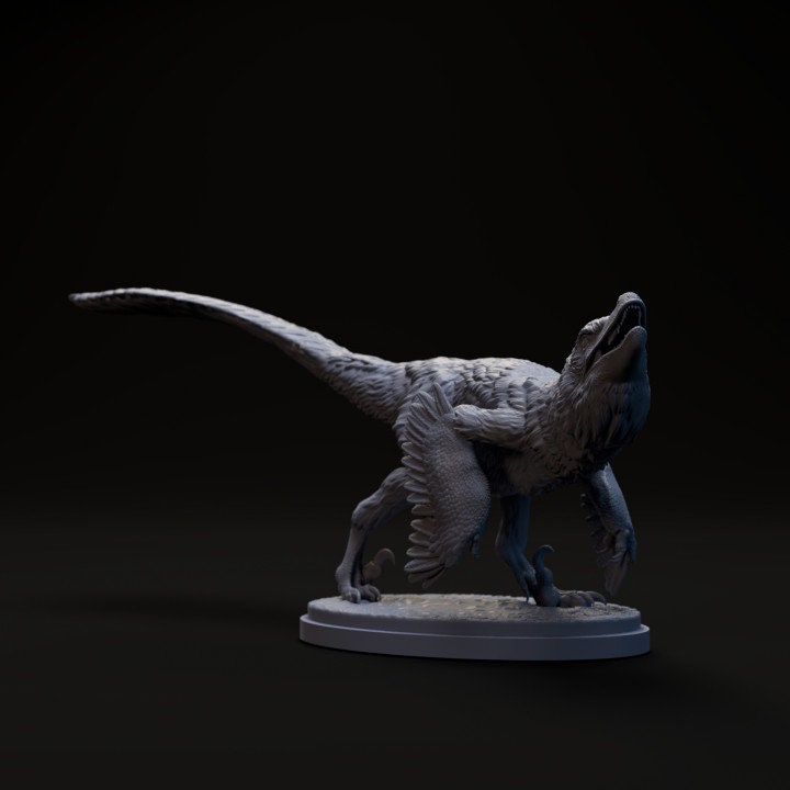 Velociraptor sneaking up - UNPAINTED - Dino and Dog Miniatures