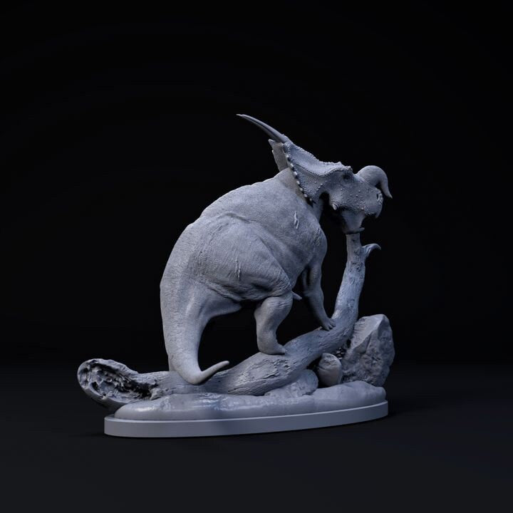 Einiosaurus bull - UNPAINTED - Dino and Dog Miniatures
