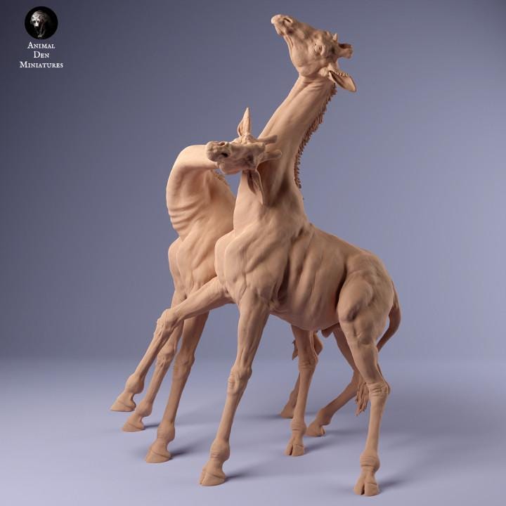 Rothschild's Giraffe Males Fight - UNPAINTED - Animal Den Miniatures