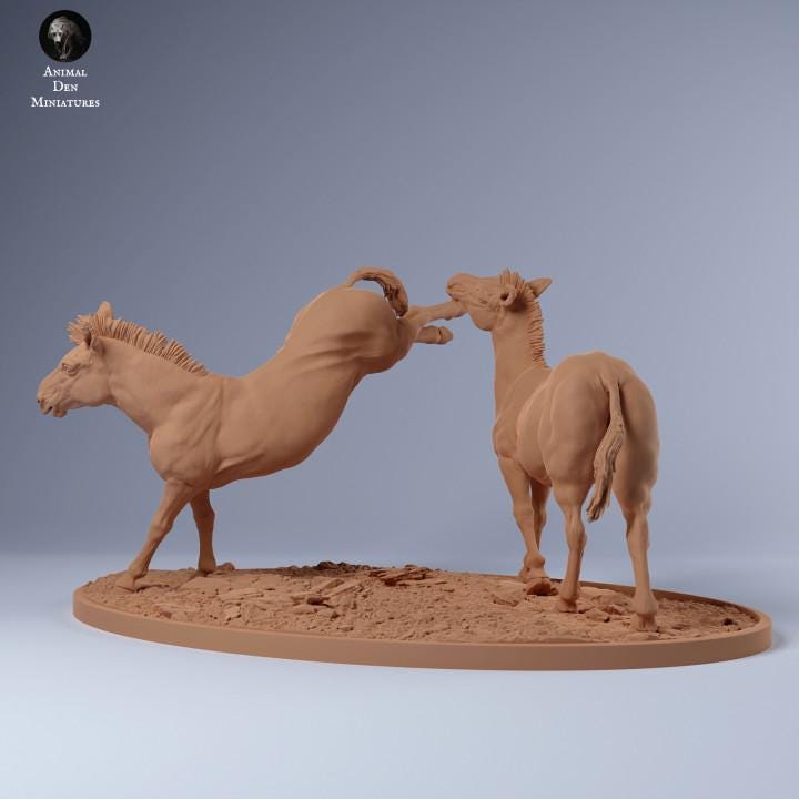 Zebras Fighting - UNPAINTED - Animal Den Miniatures