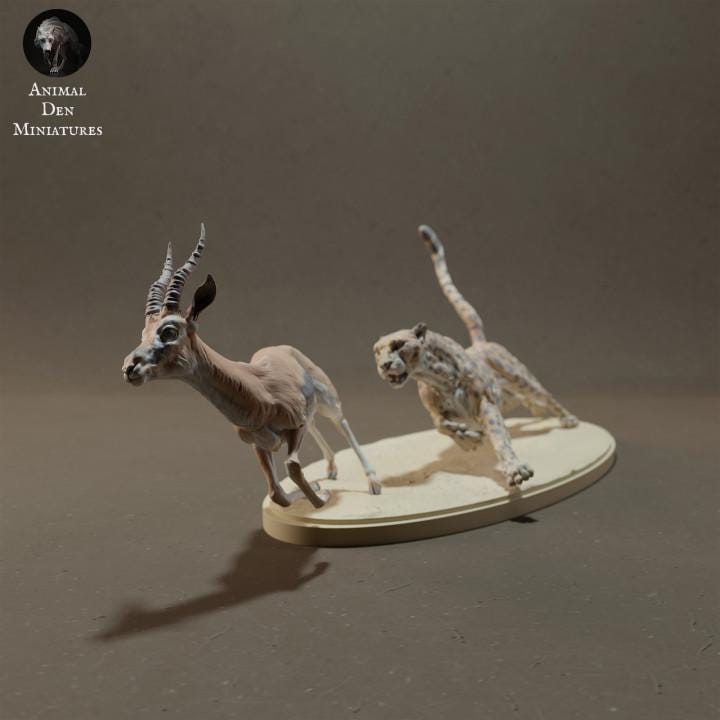 Cheetah Hunting Thomson's Gazelle - UNPAINTED - Animal Den Miniatures