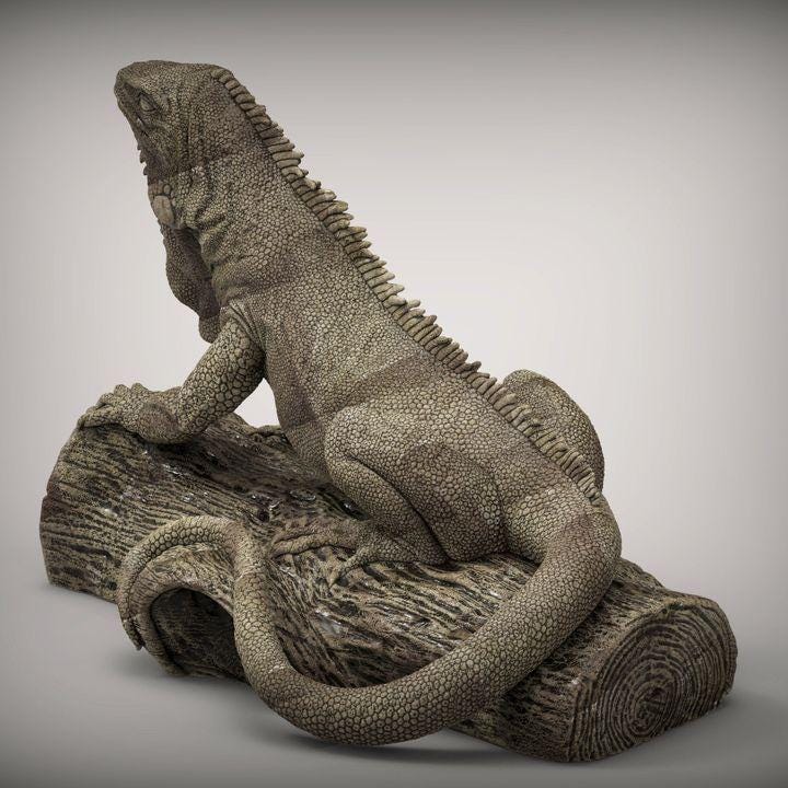 Iguana on log - UNPAINTED - Alexander3dart
