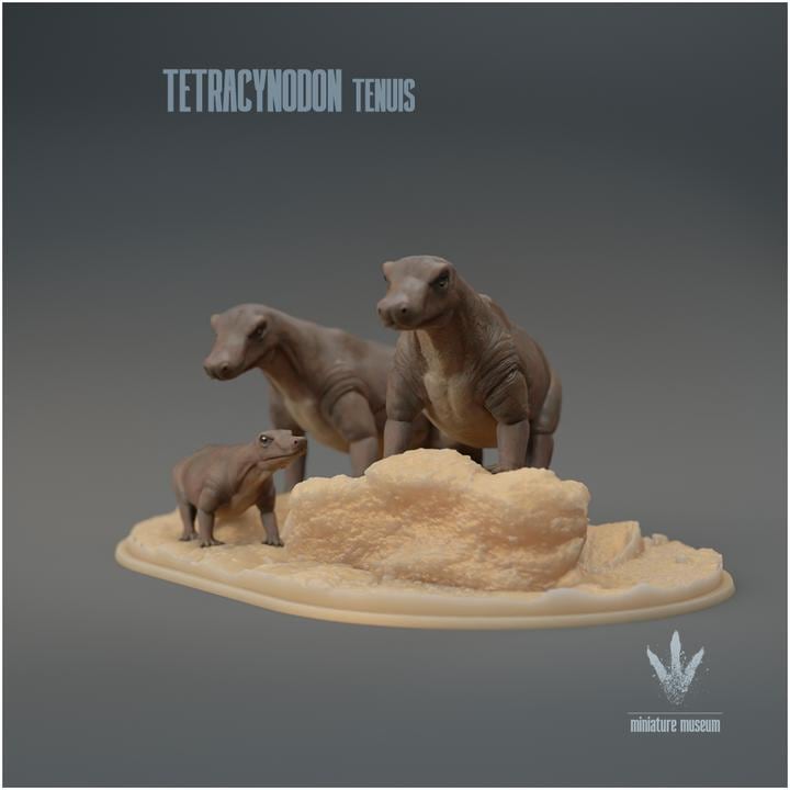 Tetracynodon tenuis : Family Group - UNPAINTED 3D Resin Figure - Miniature Museum