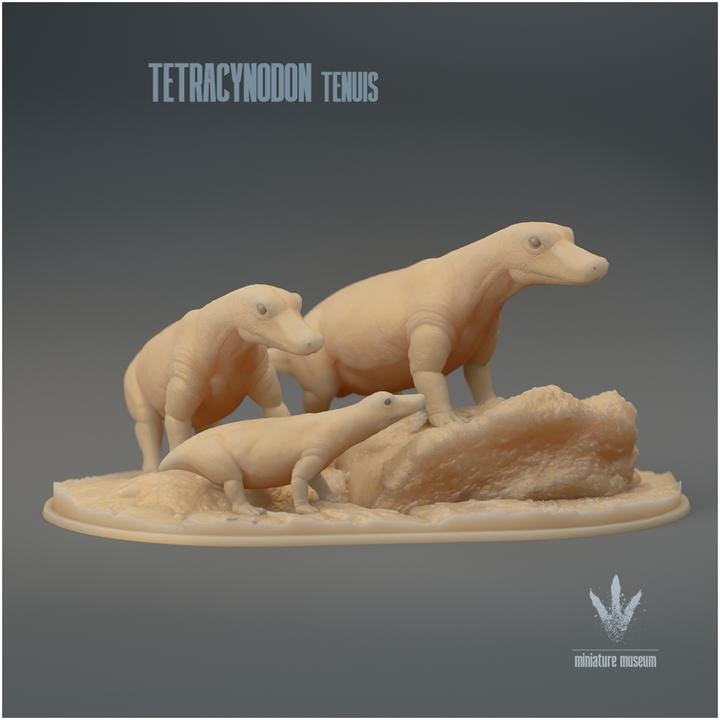 Tetracynodon tenuis : Family Group - UNPAINTED 3D Resin Figure - Miniature Museum