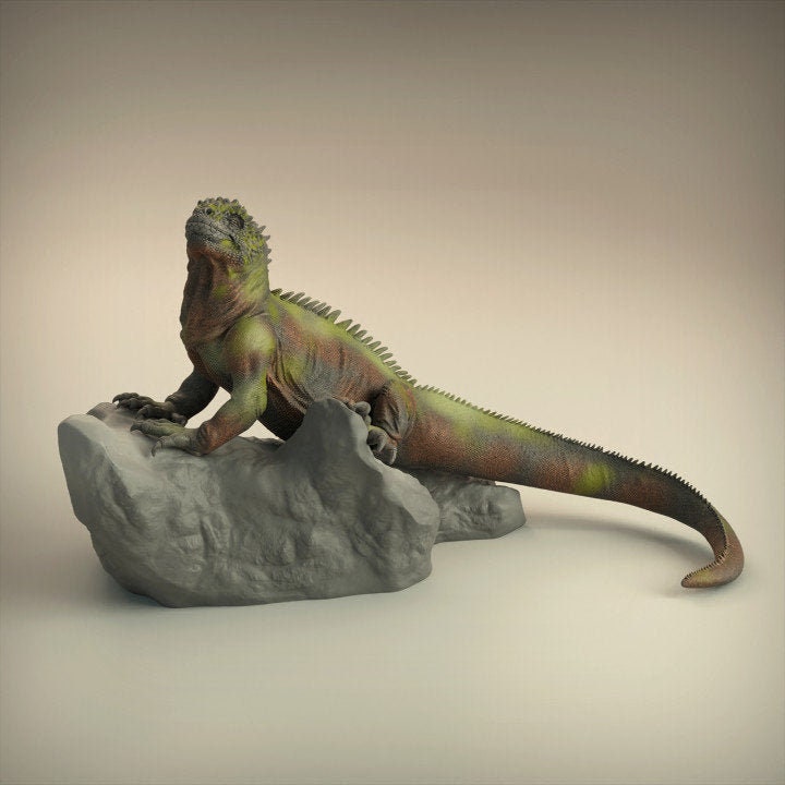 Iguana - Animal Den Miniatures