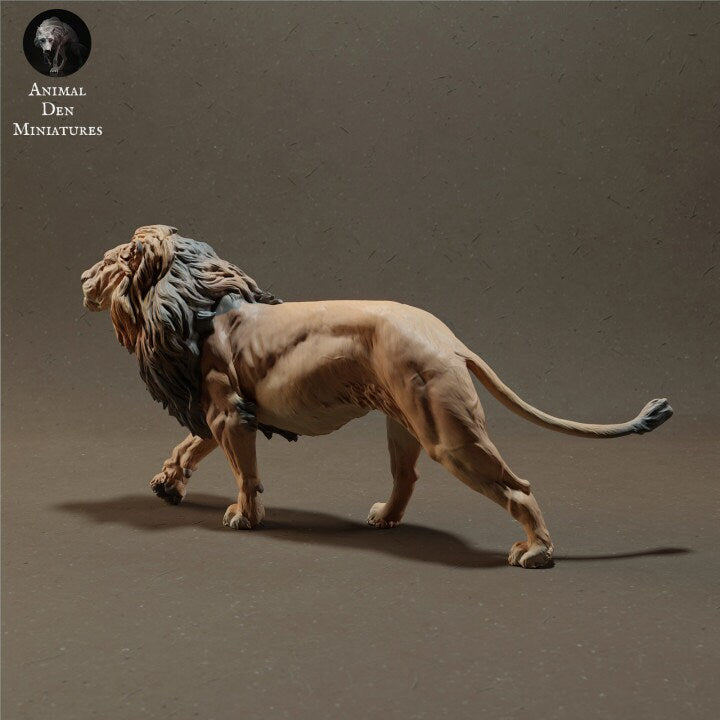 Lion Walking - UNPAINTED - Animal Den Miniatures