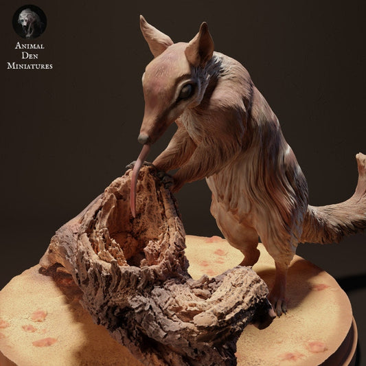 Numbat Eating - UNPAINTED -Animal Den Miniatures