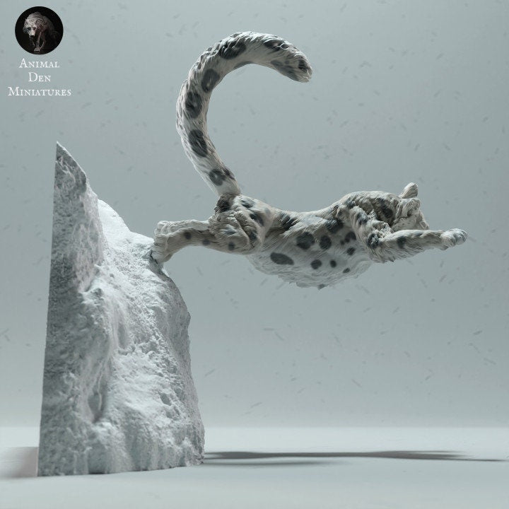 Snow Leopard - UNPAINTED - Animal Den Miniatures