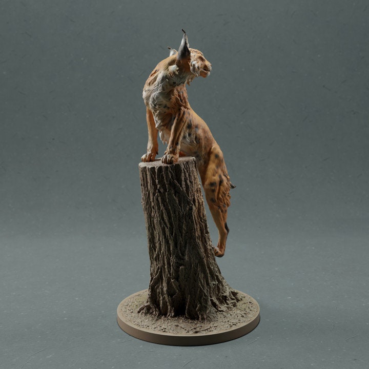 Bobcat climbing - UNPAINTED - Animal Den Miniatures