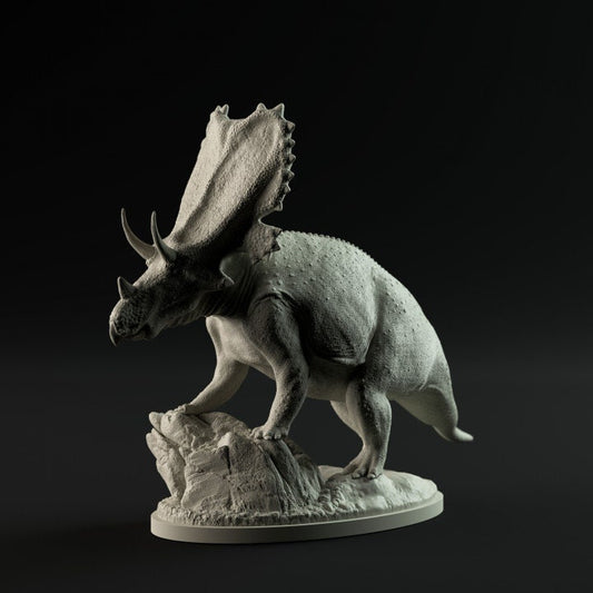 Mercuriceratops looking - Dino and Dog Miniatures