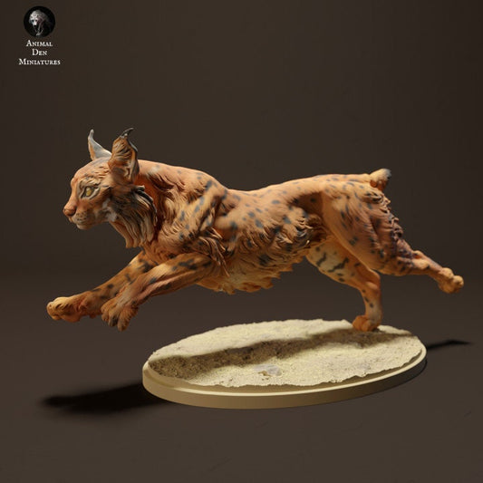 Iberian Lynx Running - UNPAINTED - Animal Den Miniatures