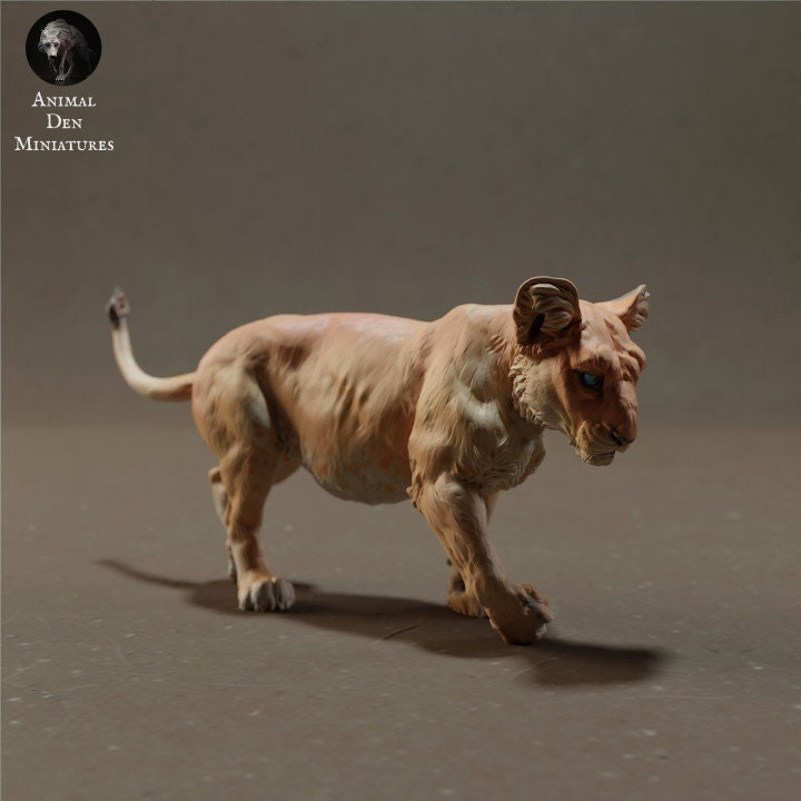 Lion Cub - UNPAINTED - Animal Den Miniatures