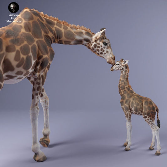 Rothschild's Giraffe Female and Calf - UNPAINTED - Animal Den Miniatures