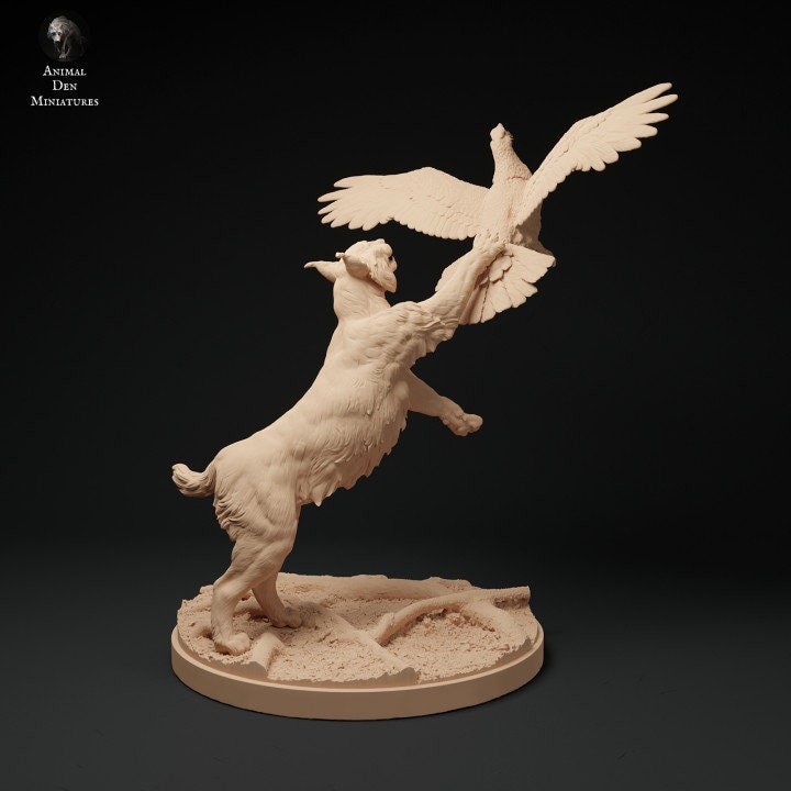 European Lynx catching Capercaillie - UNPAINTED - Animal Den Miniatures