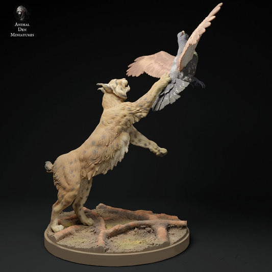 European Lynx catching Capercaillie - UNPAINTED - Animal Den Miniatures