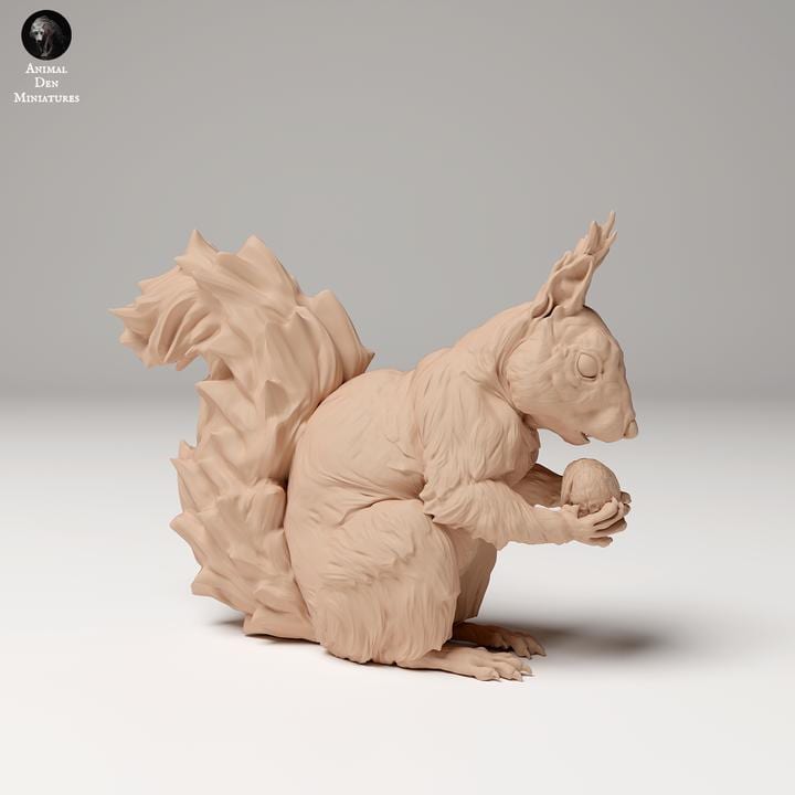 Red Squirrel and a Nut - UNPAINTED - Animal Den Miniatures
