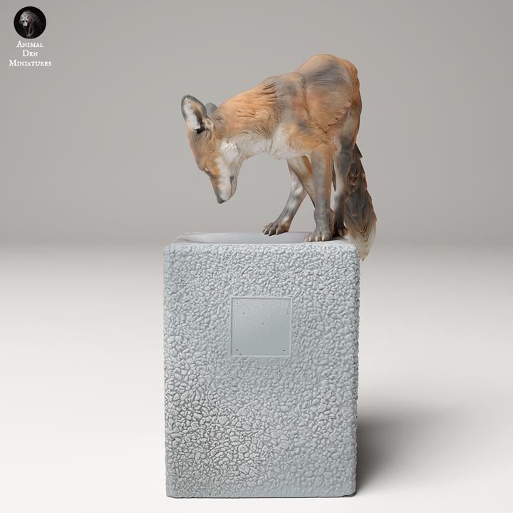 Red Fox on Trash - UNPAINTED - Animal Den Miniatures