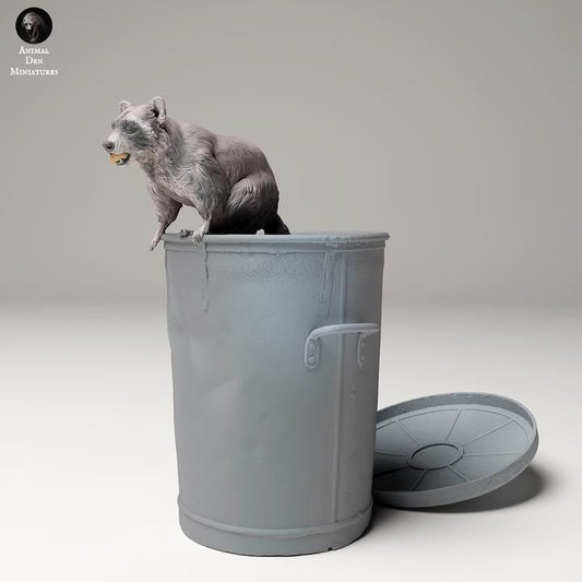 Common Raccoon in Trash - UNPAINTED - Animal Den Miniatures