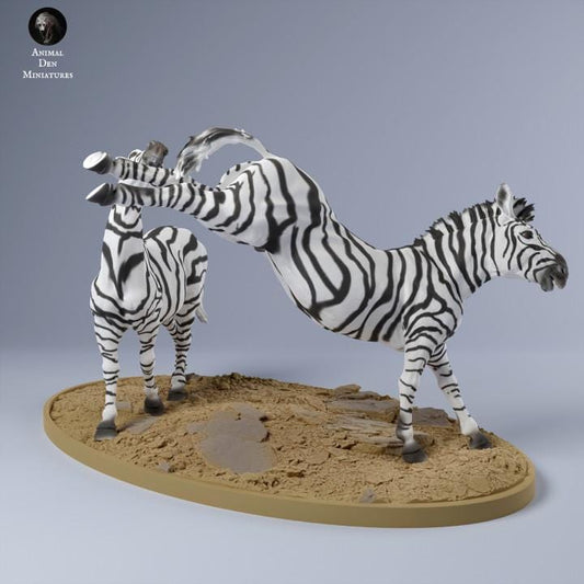 Zebras Fighting - UNPAINTED - Animal Den Miniatures
