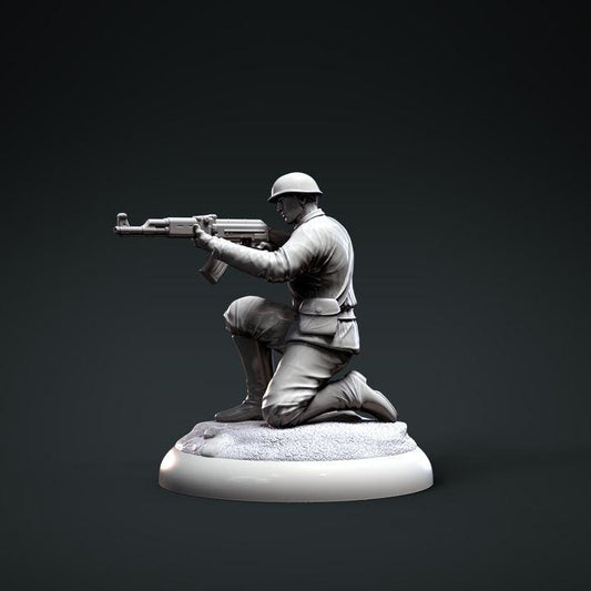 Soldier 11 Kneeling - Clynche Art