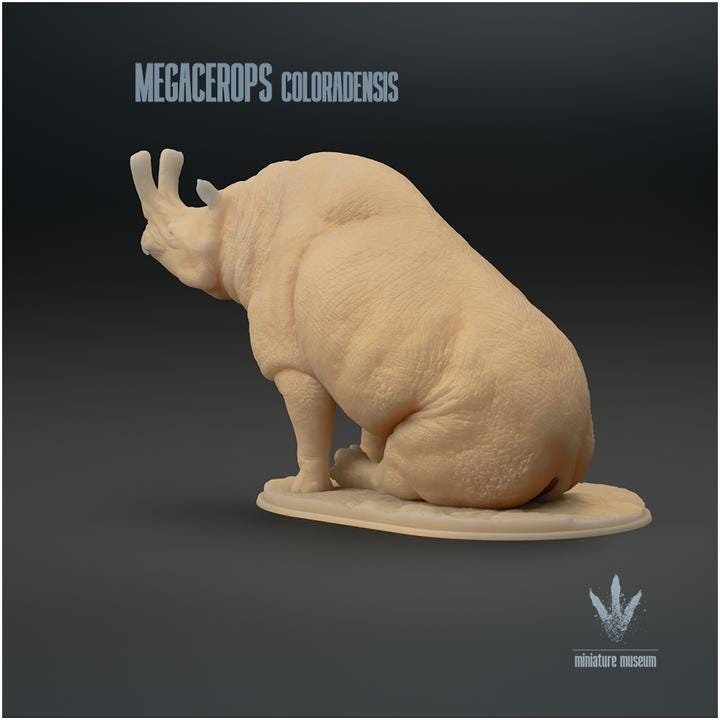 Megacerops coloradensis : Sitting - UNPAINTED - Miniature Museum