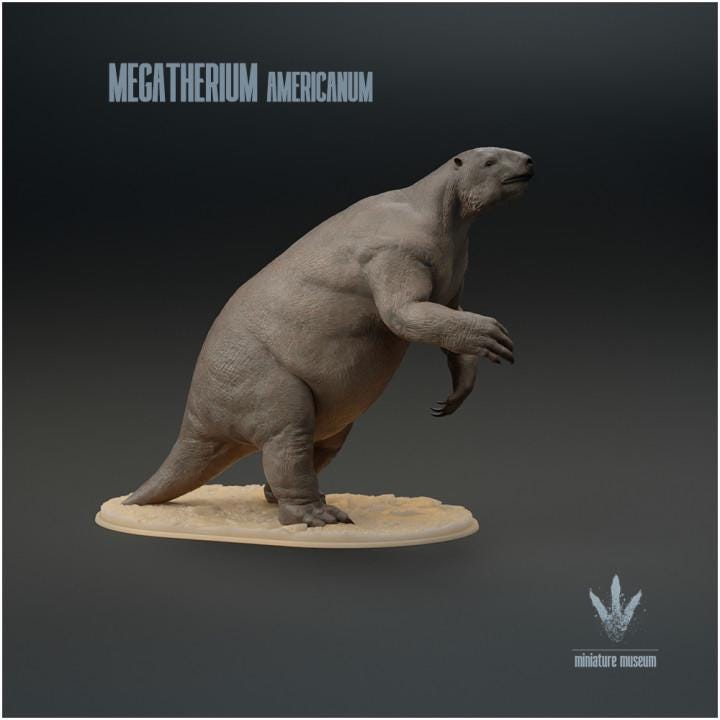 Megatherium Americanum : Standing - UNPAINTED - Miniature Museum