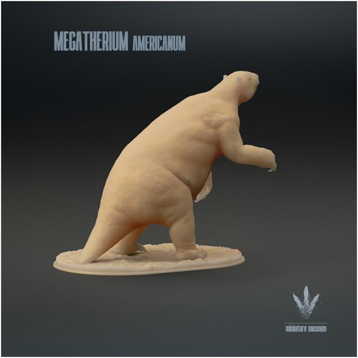 Megatherium Americanum : Standing - UNPAINTED - Miniature Museum