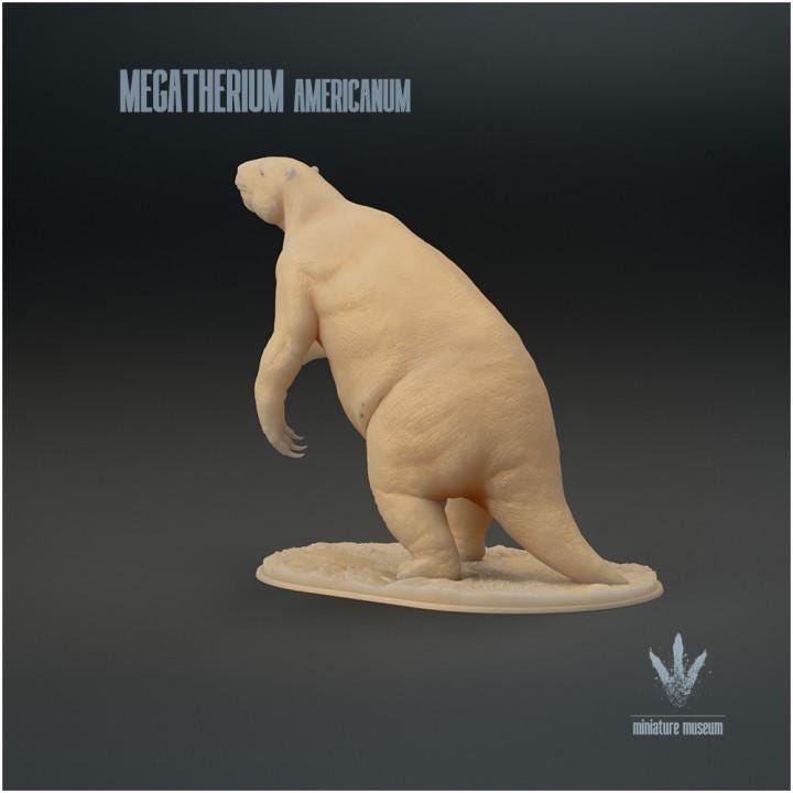 Megatherium Americanum : Standing - UNPAINTED - Miniature Museum