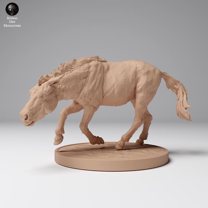 Przewalski’s Horse Running - UNPAINTED - Animal Den Miniatures