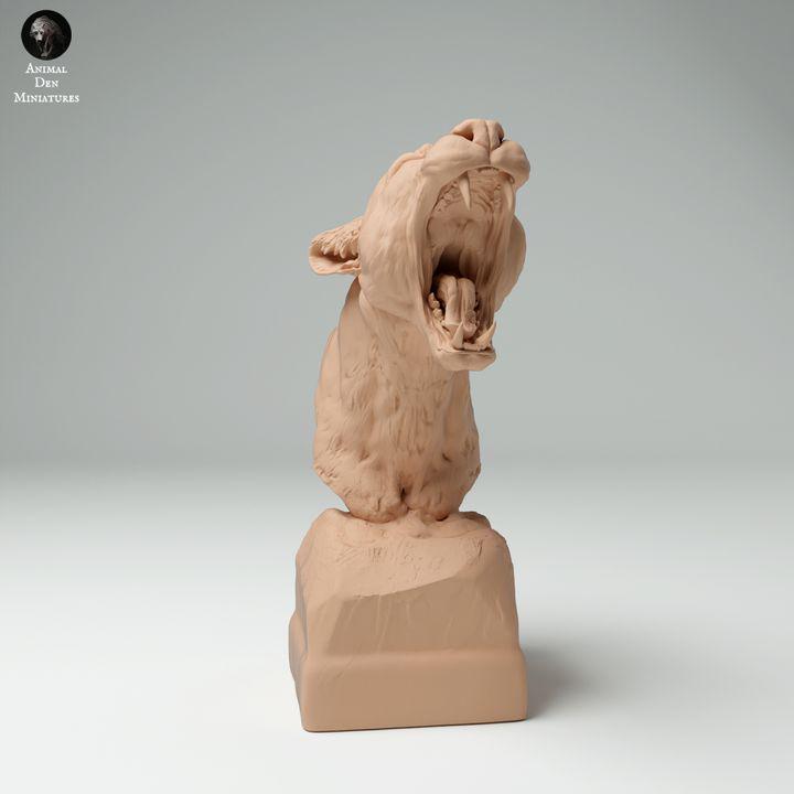 Clouded Leopard Yawning Bust - Animal Den Miniatures