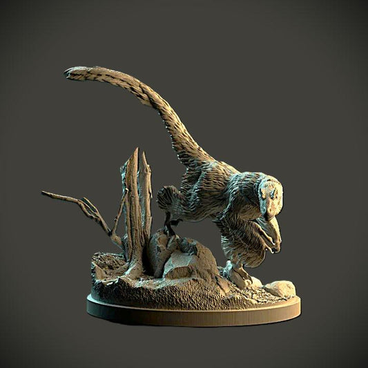 Deinonychus sneaking - Dino and Dog Miniatures