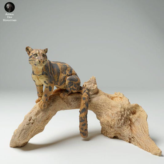 Clouded Leopard on a Tree - UNPAINTED - Animal Den Miniatures