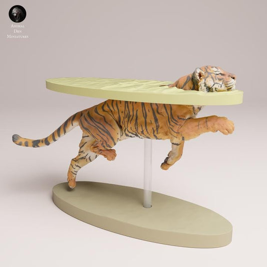 Sumartan Tiger Swimming - UNPAINTED - Animal Den Miniatures