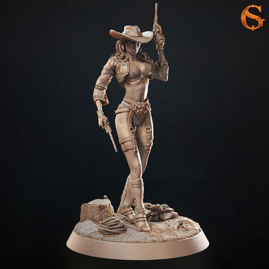 Sixgun Charlene, Female Human Gunfighter - UNPAINTED - SolGood Creations