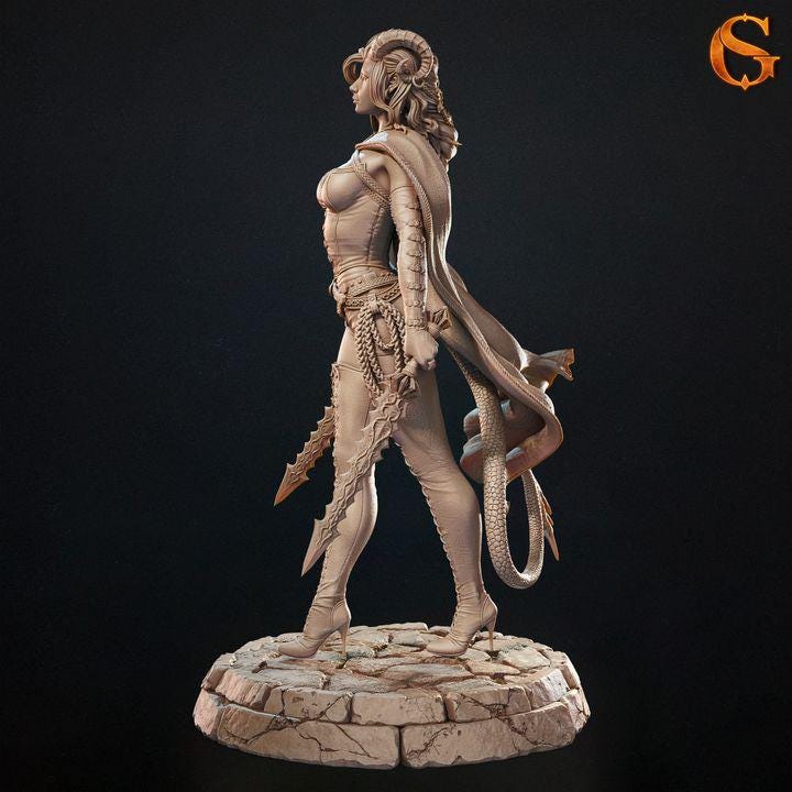 Kerata, Female Tiefling Thief - UNPAINTED - SolGood Creations