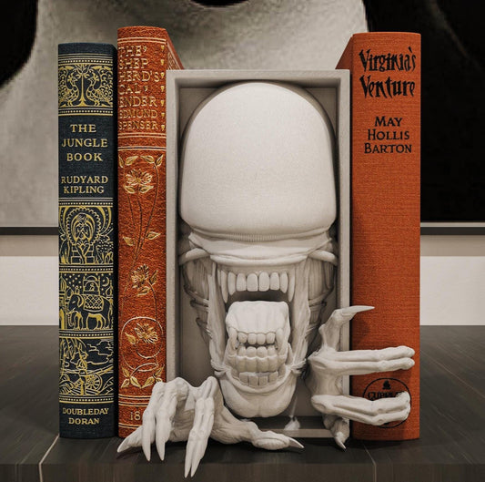 Xenomorph Inspired Fan Art Mini Book Nook - UNPAINTED - Treddigineer