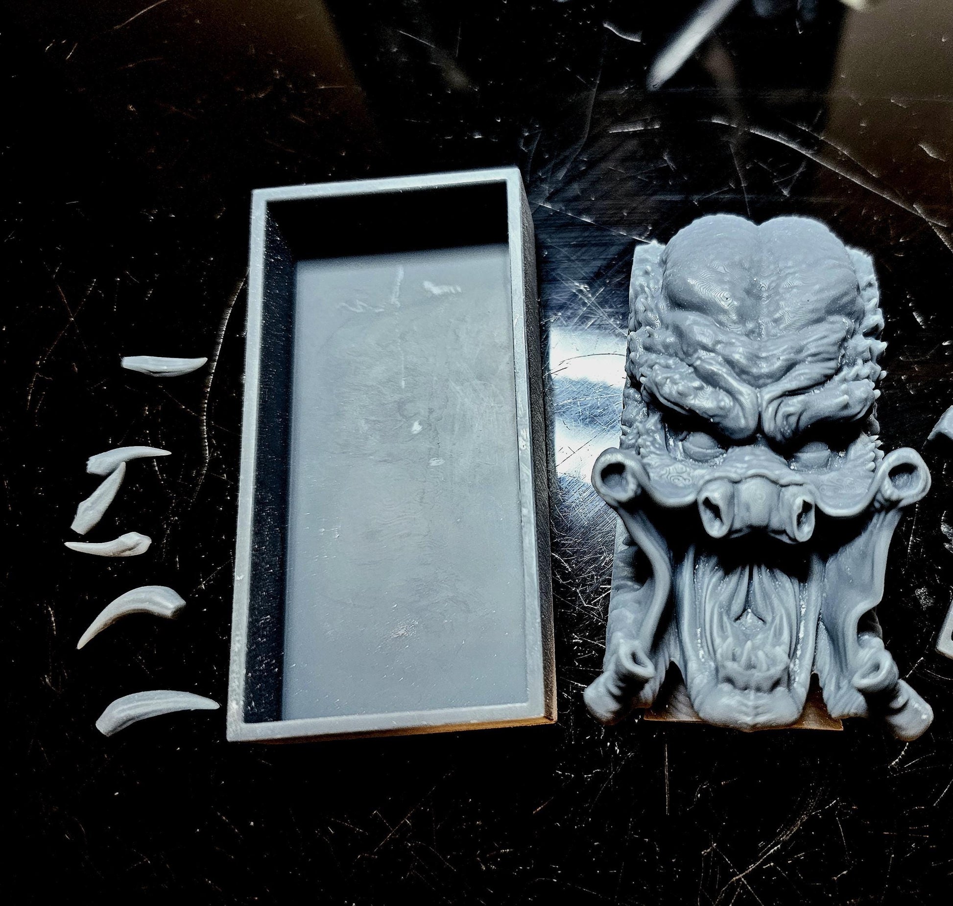 Predator Inspired Fan Art Mini Book Nook - UNPAINTED - Treddigineer