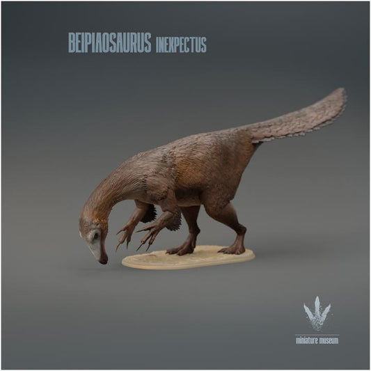 Beipiaosaurus inexpectus : Feeding - UNPAINTED 3D Figurine - Miniature Museum