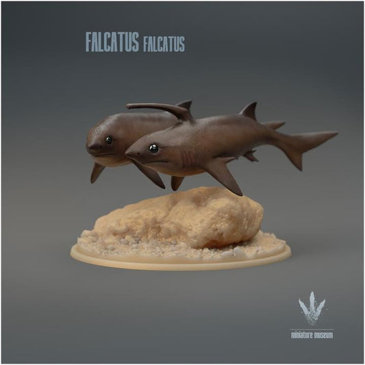 Falcatus falcatus : Couple - UNPAINTED 3D Resin Figure - Miniature Museum