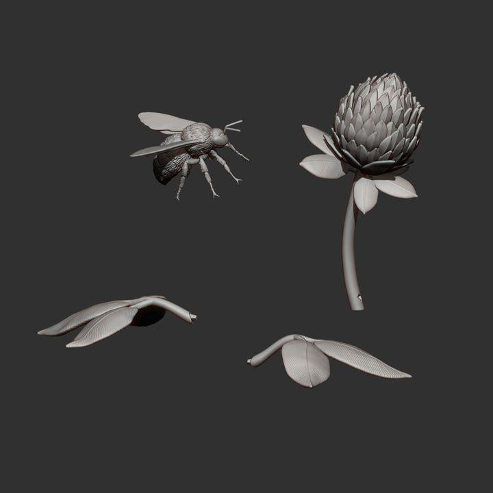 Bumblebee on red clover - UNPAINTED 3D Resin Figure - Alexander3dart